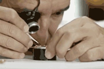 苏州欧米茄起雾了维修