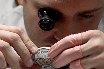 苏州欧米茄手表为什么会停